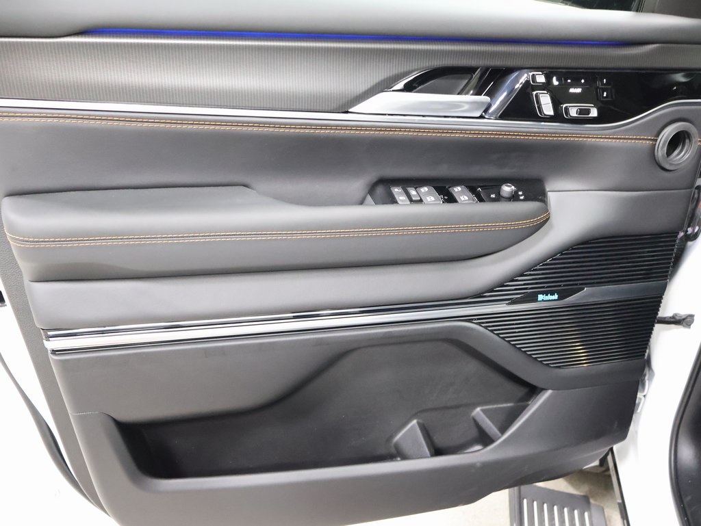 new 2025 Jeep Grand Wagoneer L car, priced at $114,730