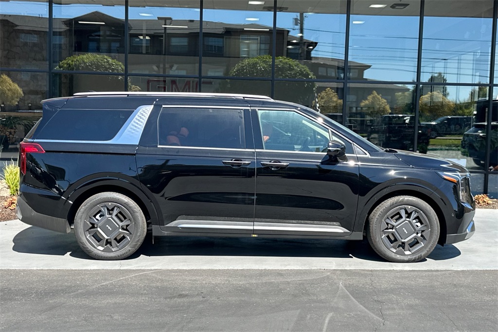 new 2026 Kia Carnival car, priced at $47,815