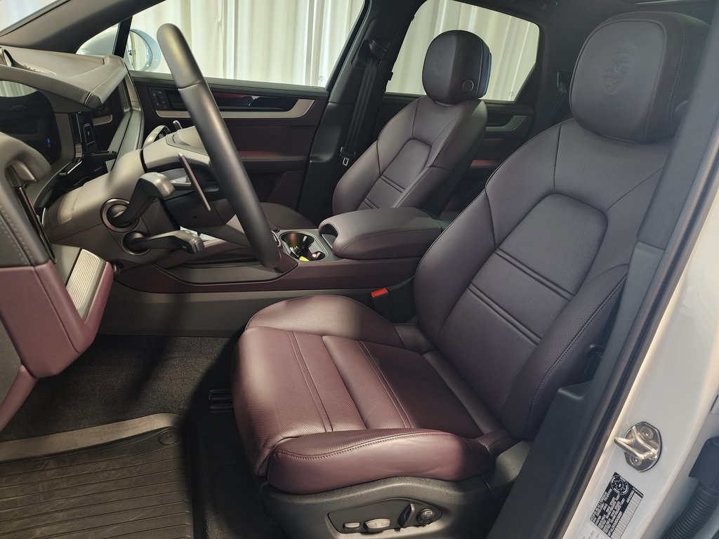 used 2024 Porsche Cayenne car, priced at $109,385
