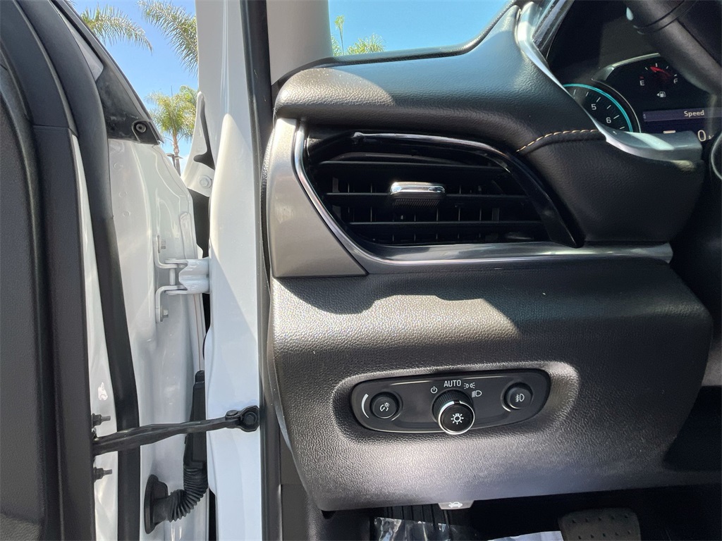 used 2021 Chevrolet Traverse car, priced at $25,100