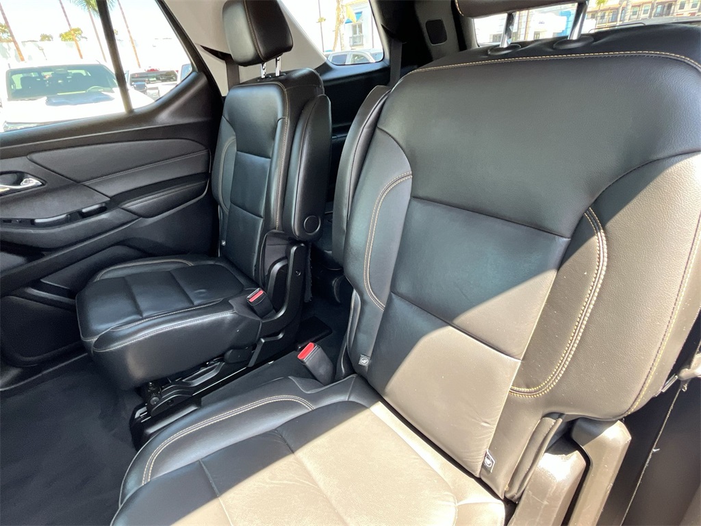 used 2021 Chevrolet Traverse car, priced at $25,100