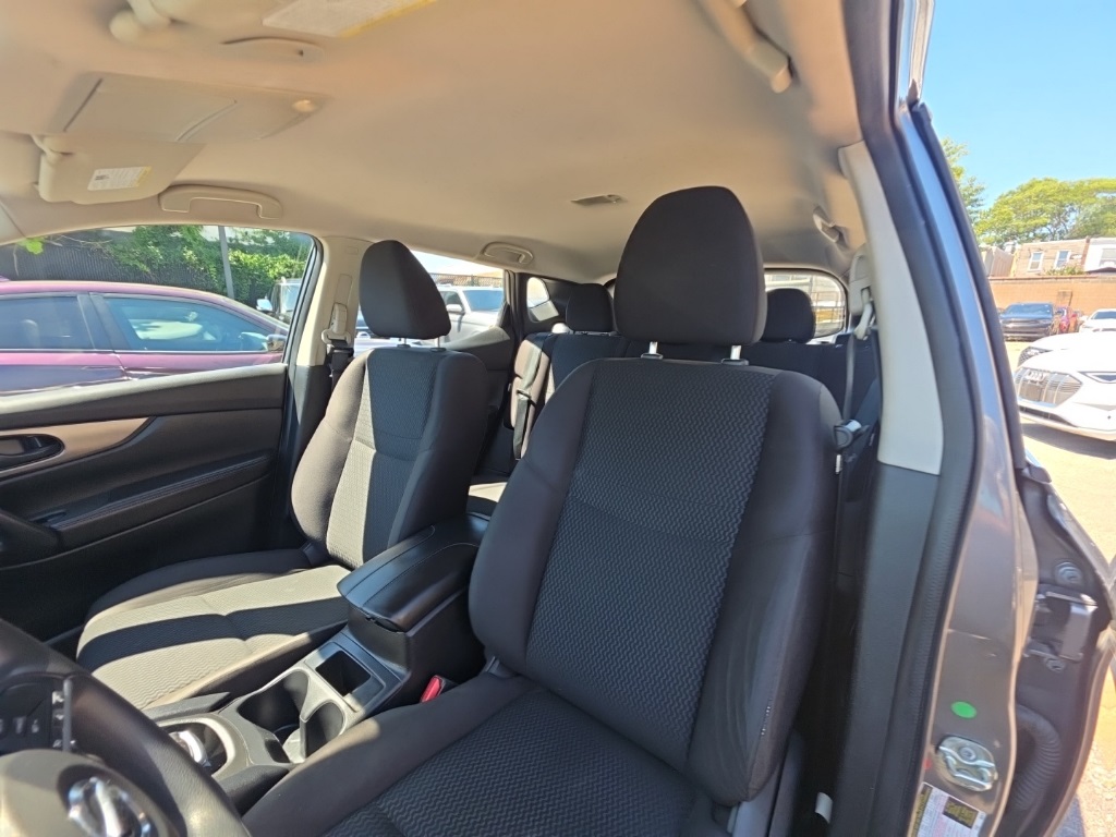 used 2021 Nissan Rogue Sport car, priced at $13,595