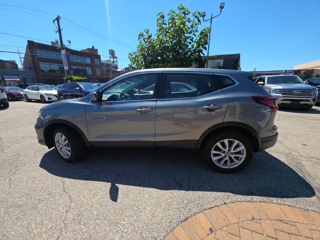 used 2021 Nissan Rogue Sport car, priced at $13,595