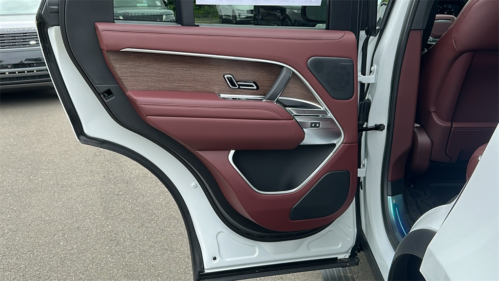 new 2025 Land Rover Range Rover car, priced at $159,565