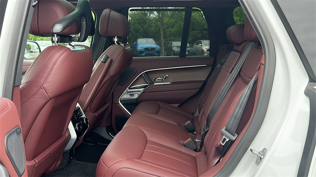 new 2025 Land Rover Range Rover car, priced at $159,565