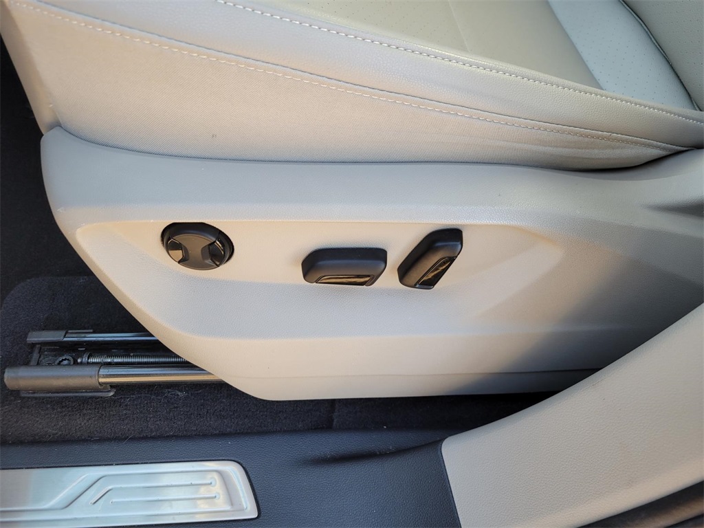 used 2023 Volkswagen Atlas car, priced at $29,023