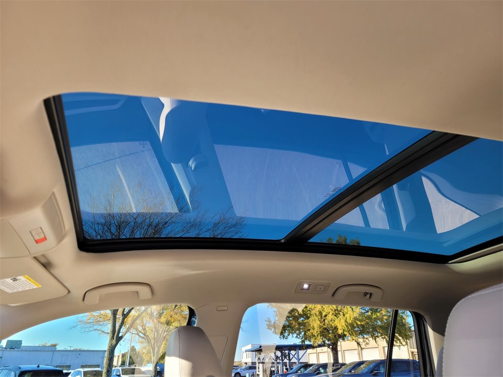 used 2023 Volkswagen Atlas car, priced at $29,023