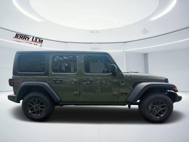 new 2025 Jeep Wrangler car, priced at $40,180