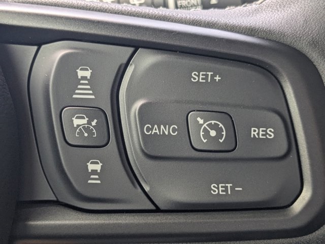 new 2025 Jeep Wrangler car, priced at $40,180