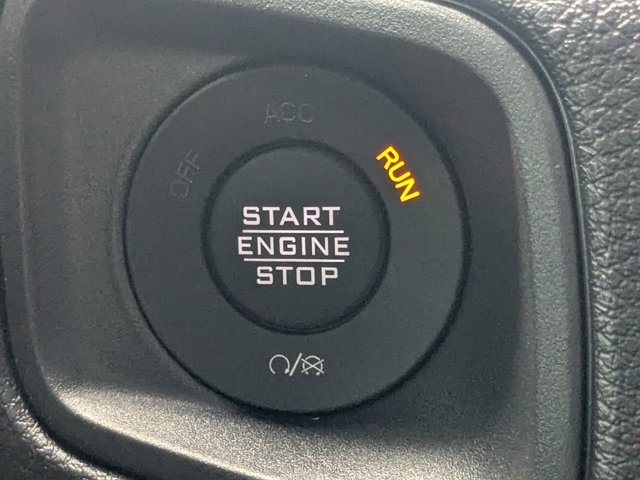 new 2025 Jeep Wrangler car, priced at $40,180