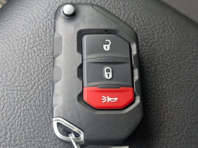 new 2025 Jeep Wrangler car, priced at $40,180