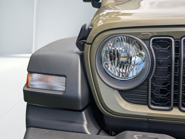 new 2025 Jeep Wrangler car, priced at $40,180