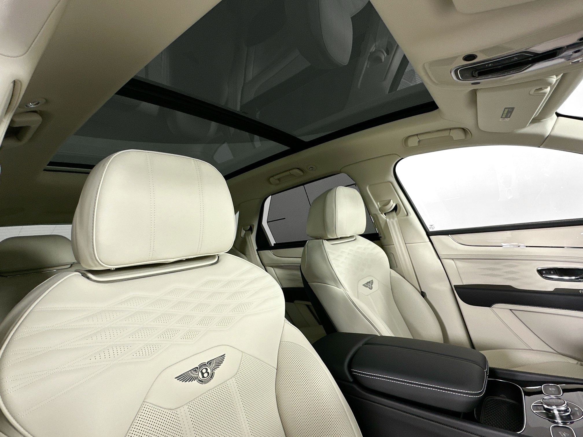 used 2025 Bentley Bentayga car, priced at $249,998
