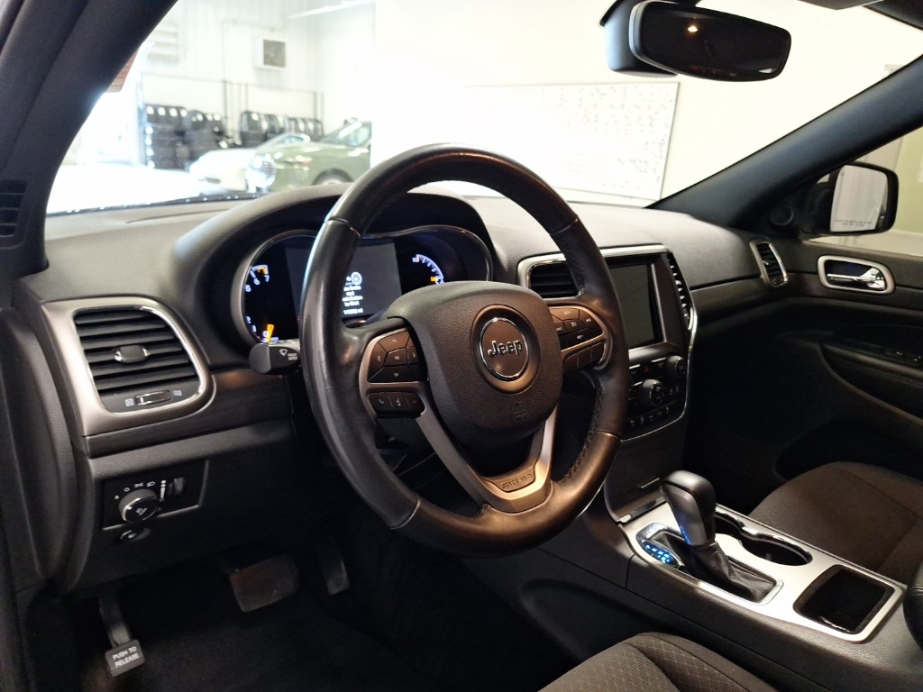 used 2018 Jeep Grand Cherokee car, priced at $14,717