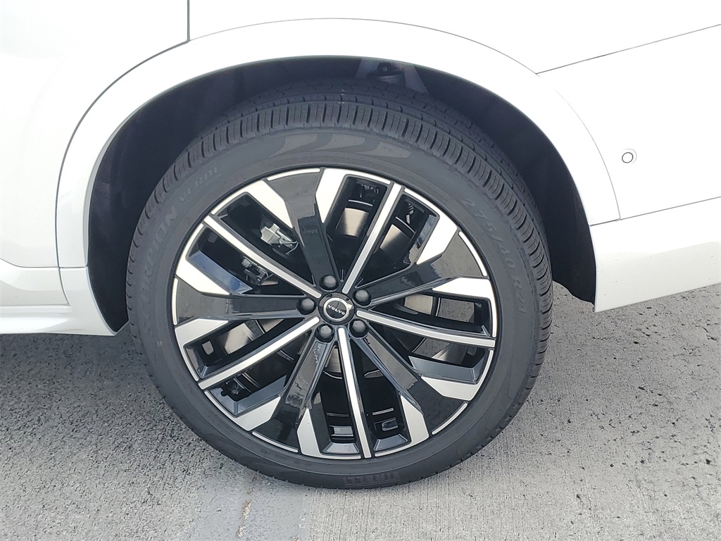 new 2026 Volvo XC90 Plug-In Hybrid car, priced at $78,375