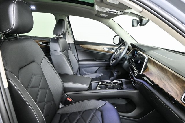 new 2026 Volkswagen Atlas car, priced at $48,937
