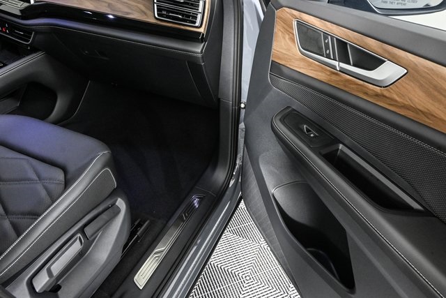 new 2026 Volkswagen Atlas car, priced at $48,937