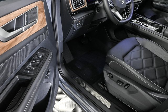 new 2026 Volkswagen Atlas car, priced at $48,937