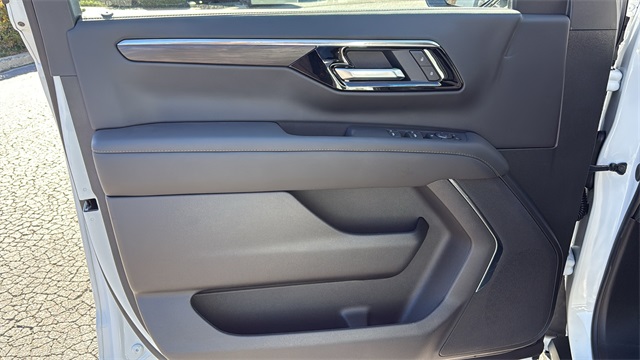 new 2026 Chevrolet Suburban car, priced at $69,590