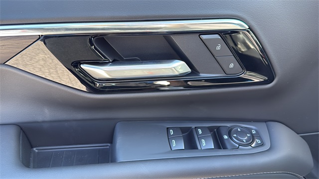 new 2026 Chevrolet Suburban car, priced at $69,590