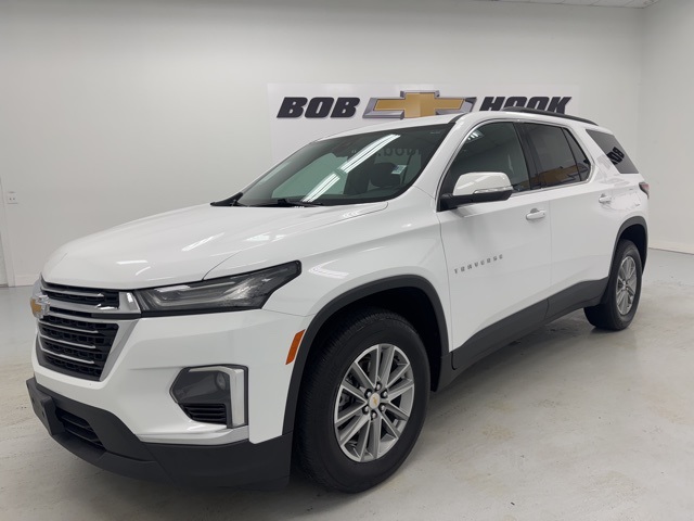 used 2023 Chevrolet Traverse car, priced at $29,998