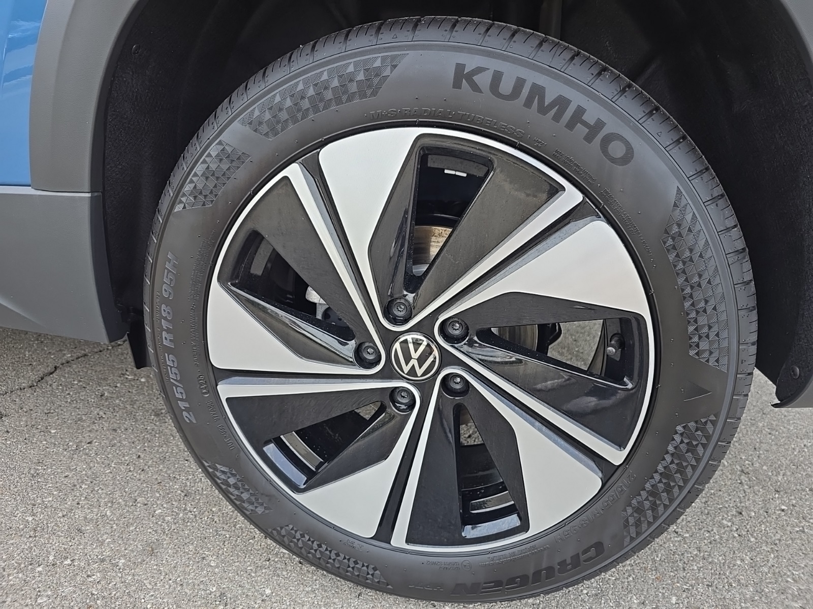 new 2025 Volkswagen Taos car, priced at $31,726