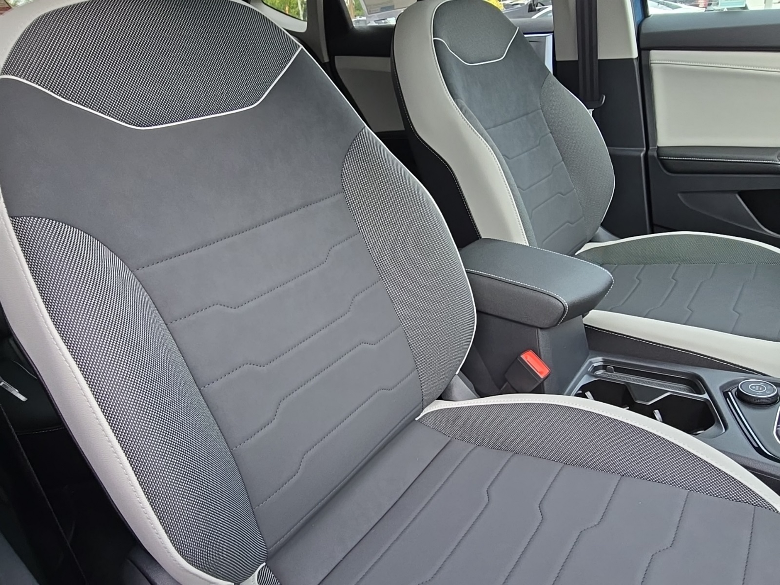 new 2025 Volkswagen Taos car, priced at $31,726