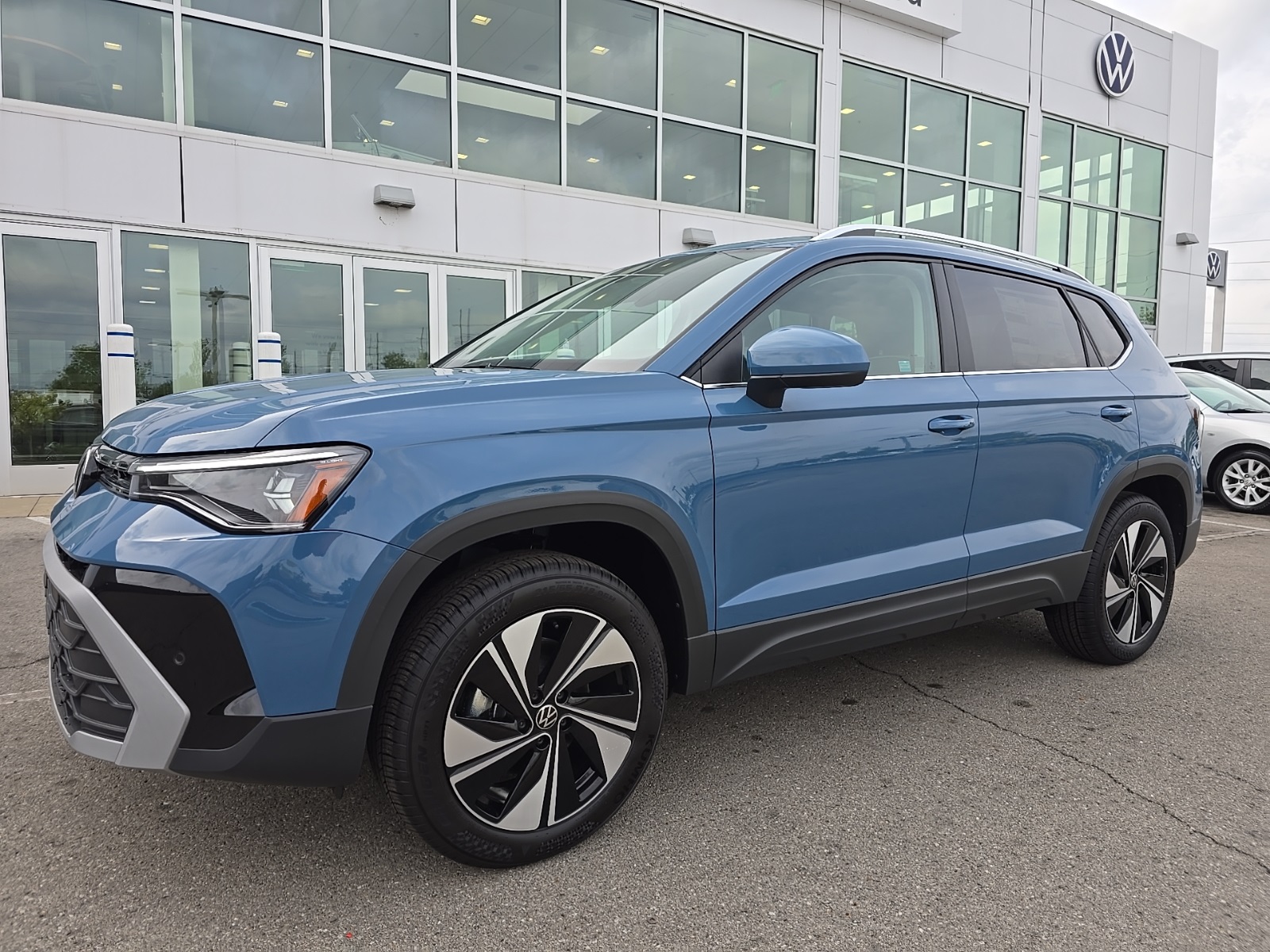 new 2025 Volkswagen Taos car, priced at $31,726