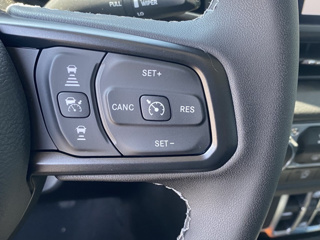 new 2025 Jeep Gladiator car, priced at $38,649