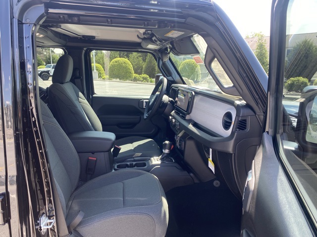 new 2025 Jeep Gladiator car, priced at $38,649