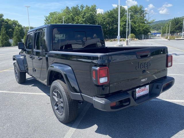 new 2025 Jeep Gladiator car, priced at $38,649