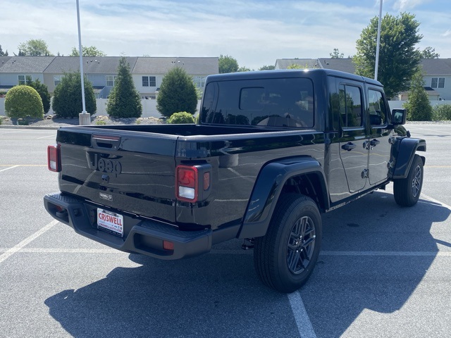 new 2025 Jeep Gladiator car, priced at $38,649