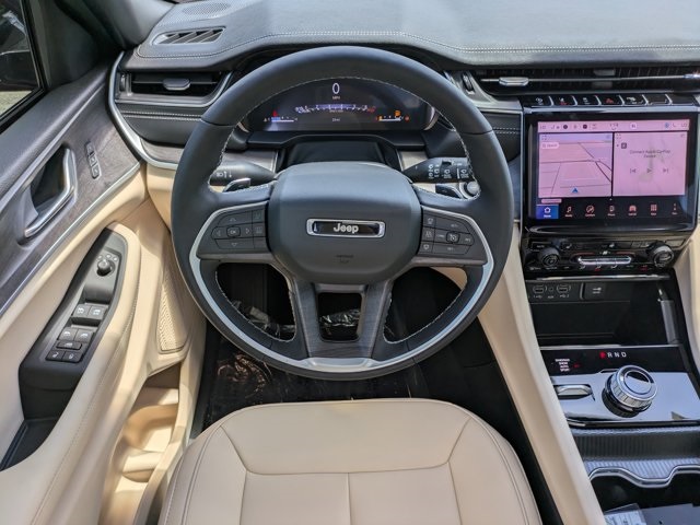 new 2025 Jeep Grand Cherokee car, priced at $40,130