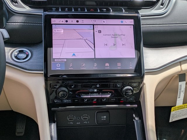 new 2025 Jeep Grand Cherokee car, priced at $40,130