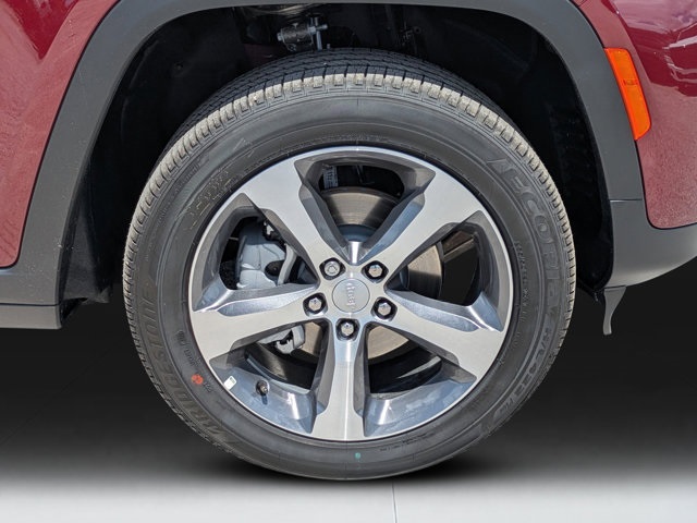 new 2025 Jeep Grand Cherokee car, priced at $40,130