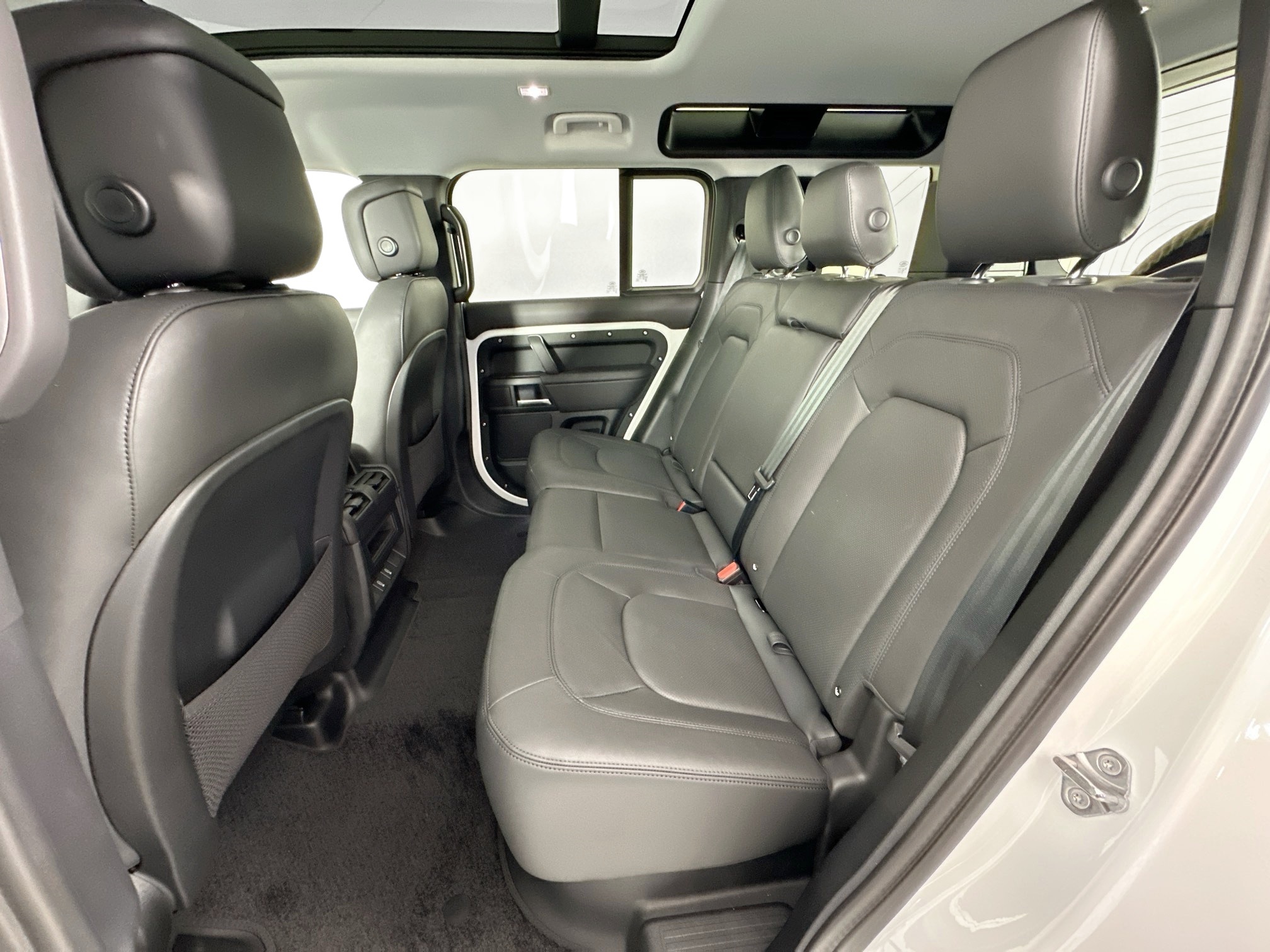 new 2026 Land Rover Defender 110 car, priced at $91,331