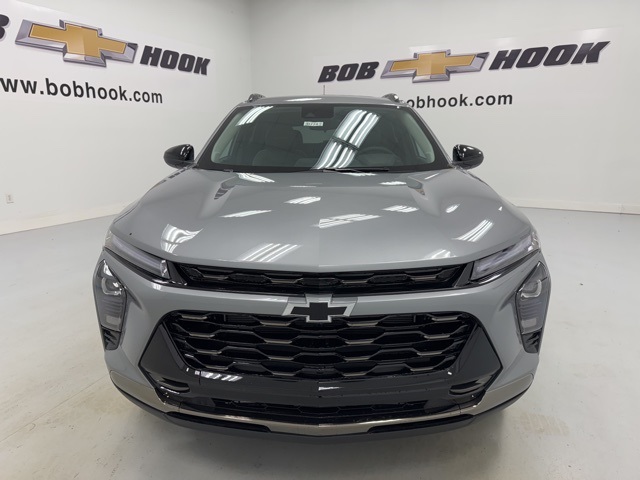 new 2025 Chevrolet Trax car, priced at $25,895