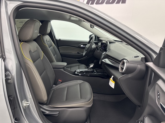 new 2025 Chevrolet Trax car, priced at $25,895