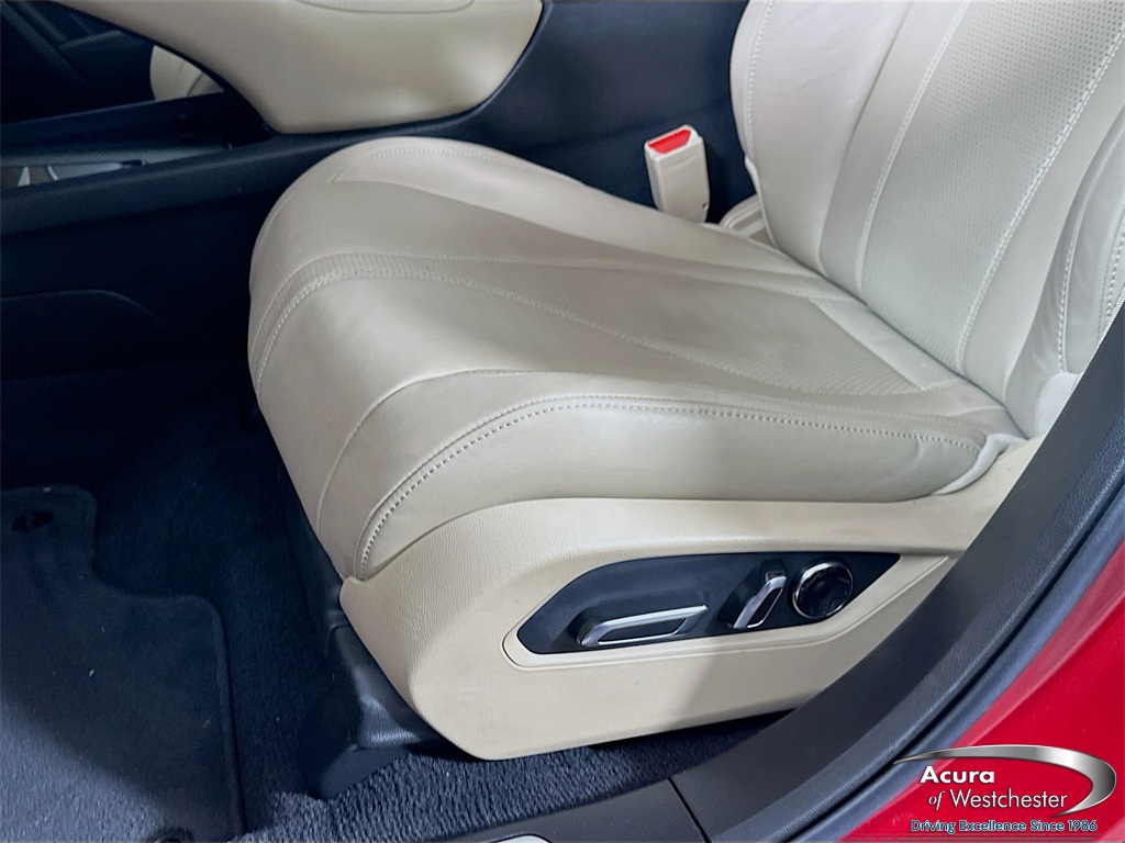 used 2023 Acura RDX car, priced at $36,499