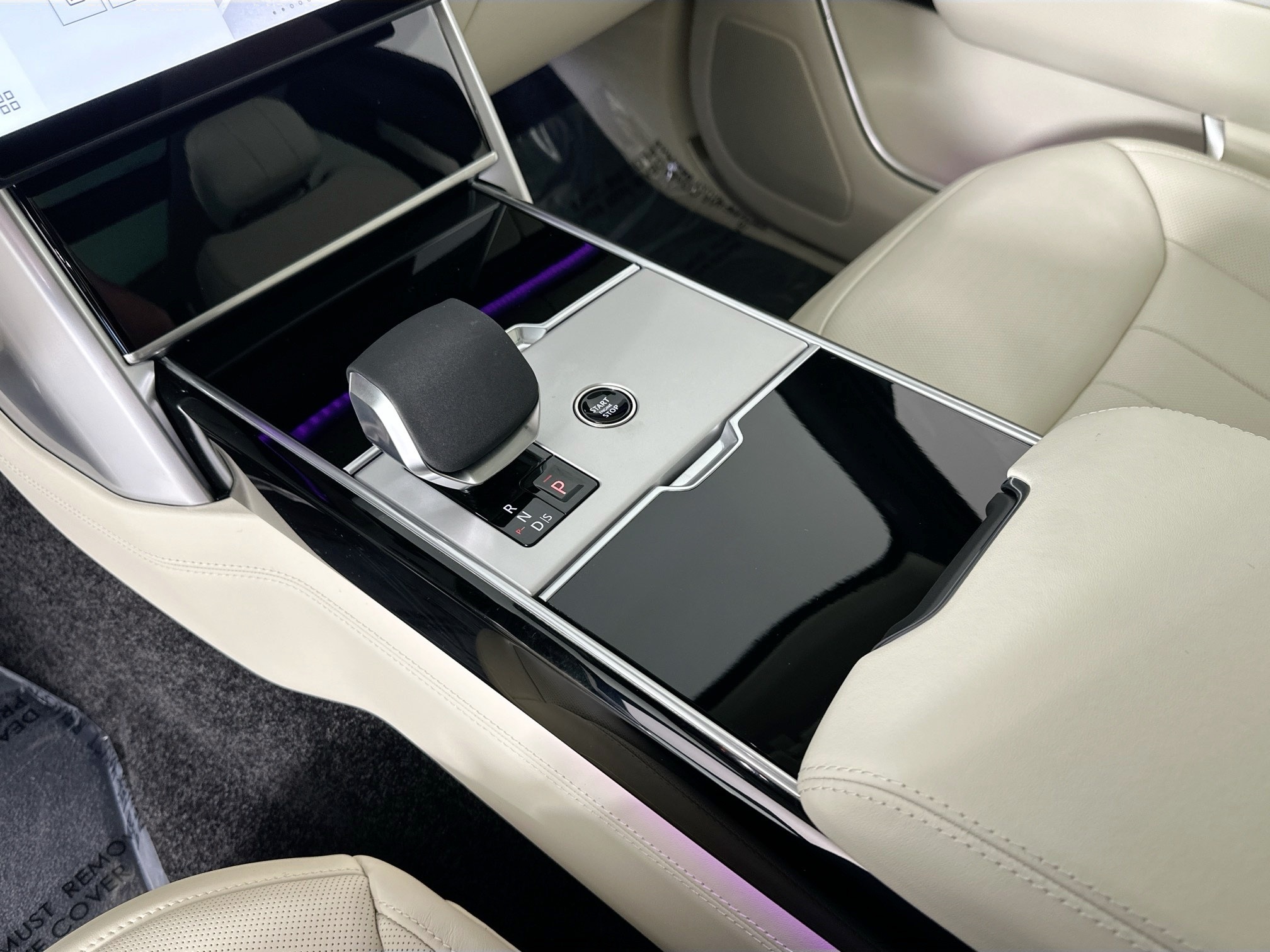 new 2025 Land Rover Range Rover car, priced at $161,595