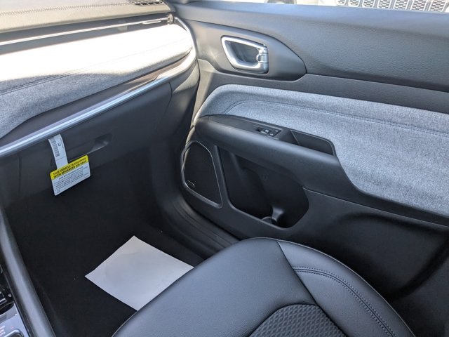 new 2025 Jeep Compass car, priced at $31,210