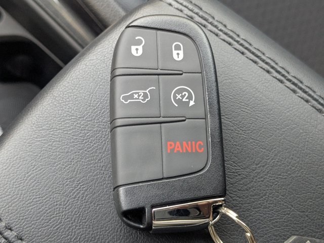 new 2025 Jeep Compass car, priced at $31,210