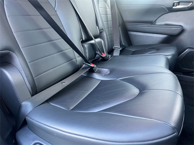 used 2023 Toyota Highlander Hybrid car, priced at $43,811