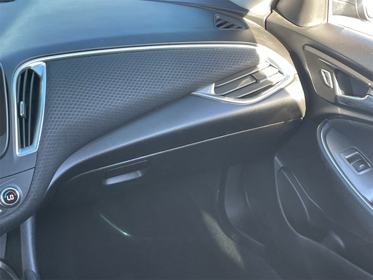 used 2019 Chevrolet Malibu car, priced at $9,999