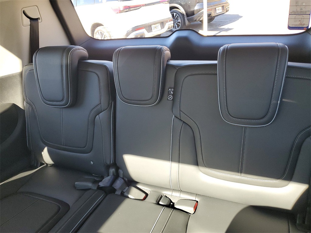 new 2025 INFINITI QX80 car, priced at $96,100