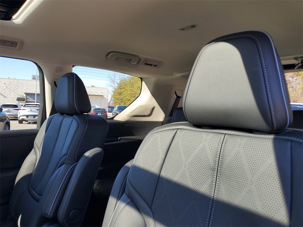 new 2025 INFINITI QX80 car, priced at $96,100