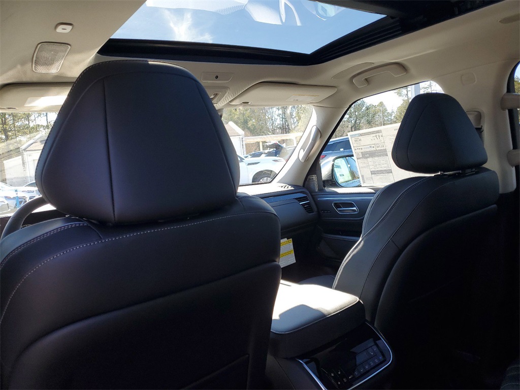 new 2025 INFINITI QX80 car, priced at $96,100