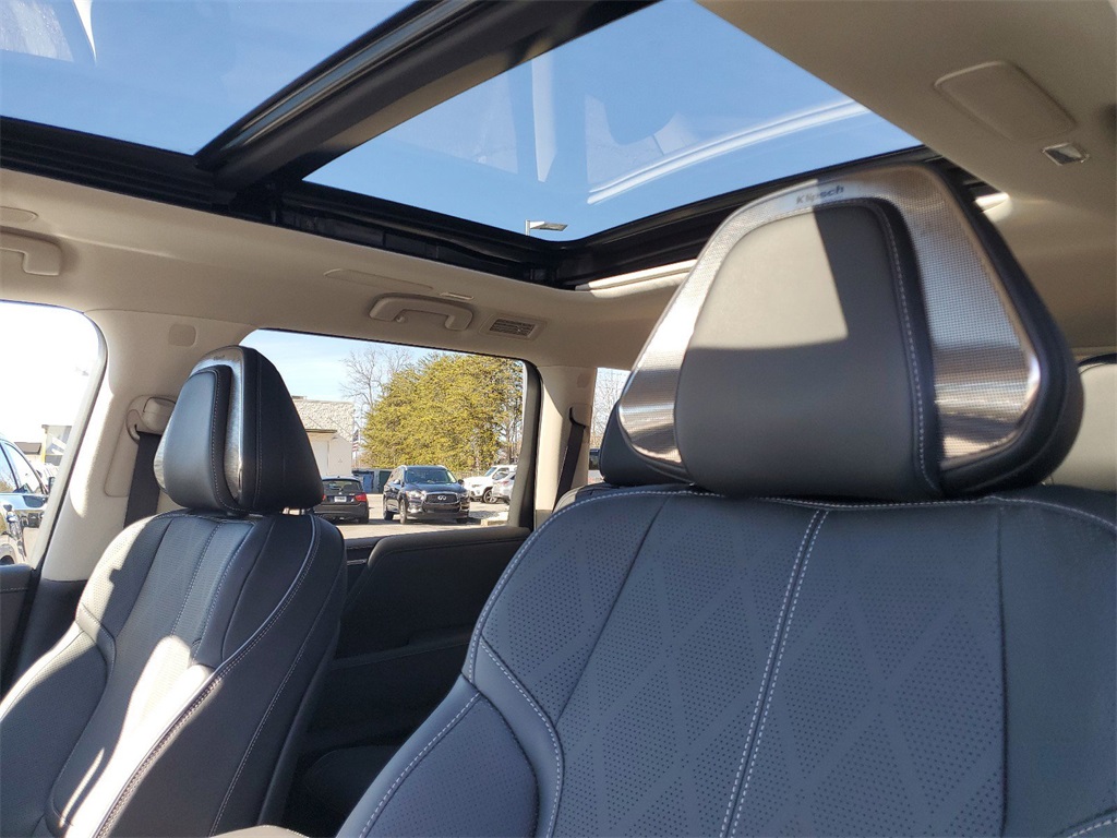new 2025 INFINITI QX80 car, priced at $96,100