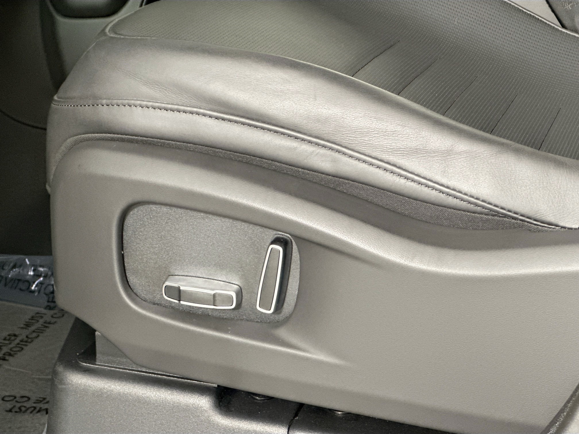 used 2025 Land Rover Defender 110 car, priced at $174,995