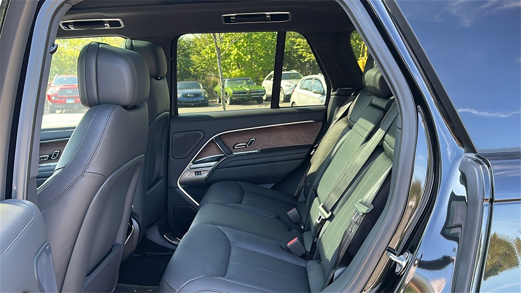 new 2025 Land Rover Range Rover car, priced at $118,105